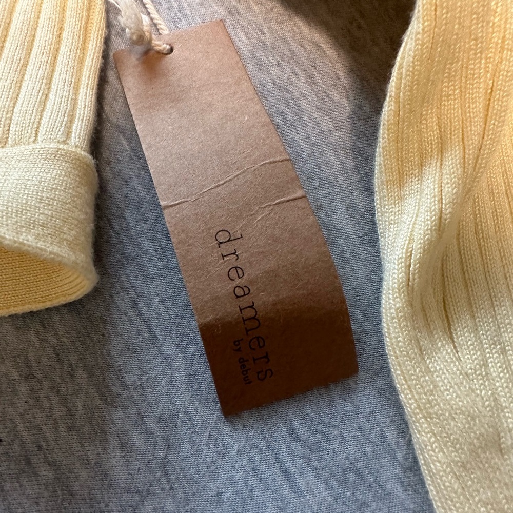 Yellow Dreamers by Debut long sleeve crop top
